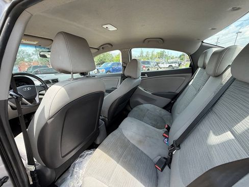 Used 2016 Hyundai Accent SE FWD image 21