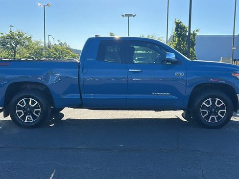 Used 2020 Toyota Tundra Limited w/ Limited Premium Package AWD/4WD image 4