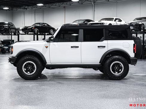 Used 2022 Ford Bronco Badlands AWD/4WD image 3