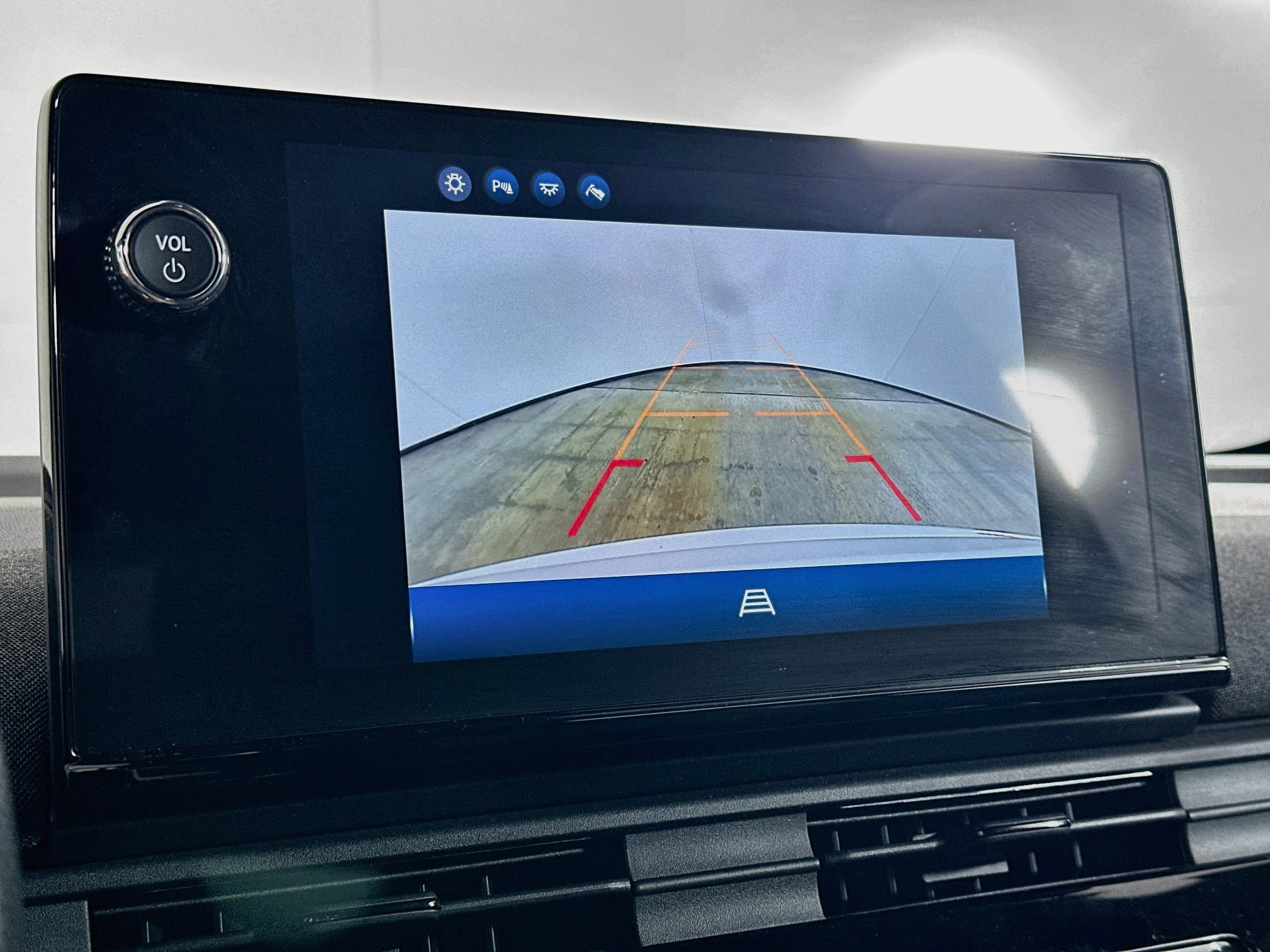 Used 2025 Honda Prologue Eco image 23