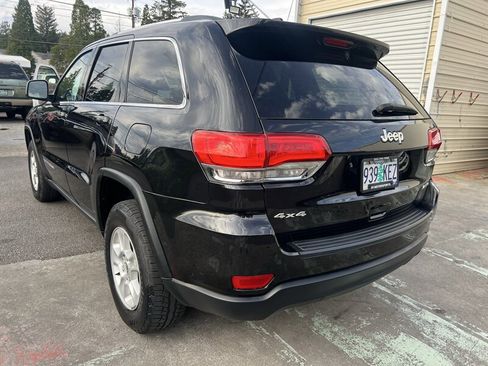 Used 2016 Jeep Grand Cherokee Laredo w/ Quick Order Package 23E AWD/4WD image 3