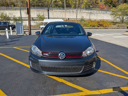 Used 2012 Volkswagen Golf 2-Door image 2