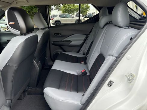 Used 2023 Nissan Kicks SR w/ SR PREMIUM PACKAGE w/ SR Premium Package FWD image 28