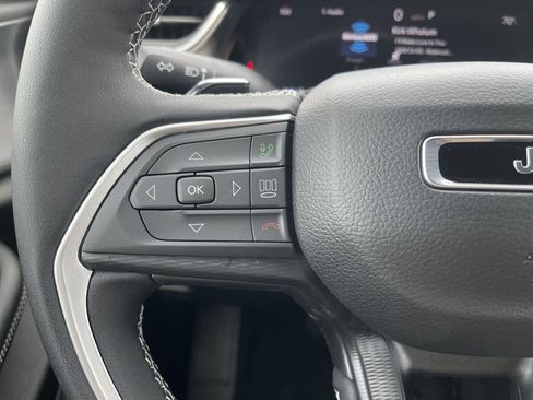New 2025 Jeep Grand Cherokee Laredo X w/ Luxury Tech Group I RWD image 13