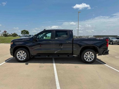 Used 2023 Chevrolet Silverado 1500 Custom AWD/4WD image 6