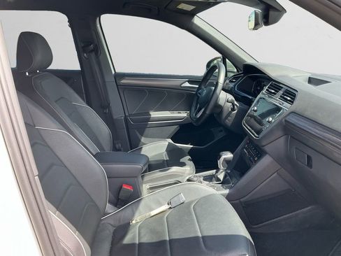 Used 2022 Volkswagen Tiguan SEL R-Line AWD/4WD image 15