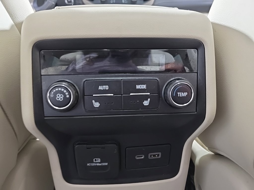 Used 2020 GMC Acadia Denali w/ Trailering Package AWD/4WD image 32