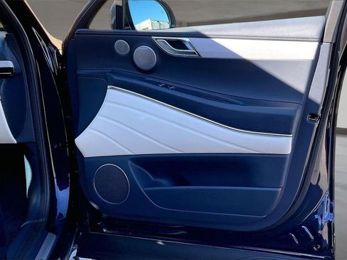 Used 2025 Genesis GV80 3.5T Prestige image 28