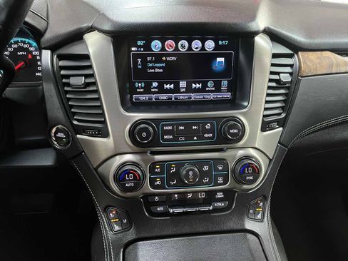 Used 2018 GMC Yukon Denali w/ Denali Ultimate Package AWD/4WD image 15
