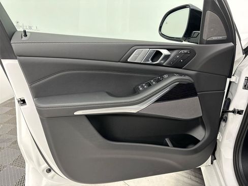 New 2027 BMW X7 xDrive40i w/ M Sport Package AWD/4WD image 26