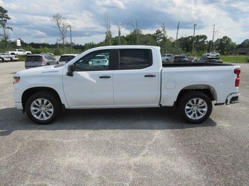 New 2026 Chevrolet Silverado 1500 Custom RWD image 8
