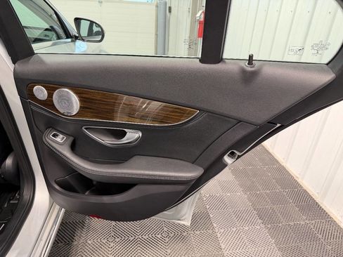 Used 2016 Mercedes-Benz C 300 4MATIC Sedan image 21