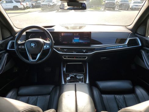Used 2025 BMW X5 xDrive50e AWD/4WD image 11