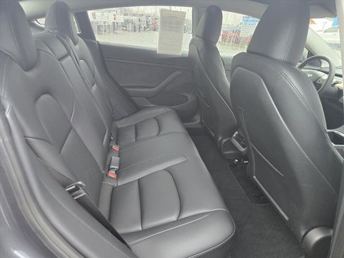 Used 2023 Tesla Model 3 Performance image 11