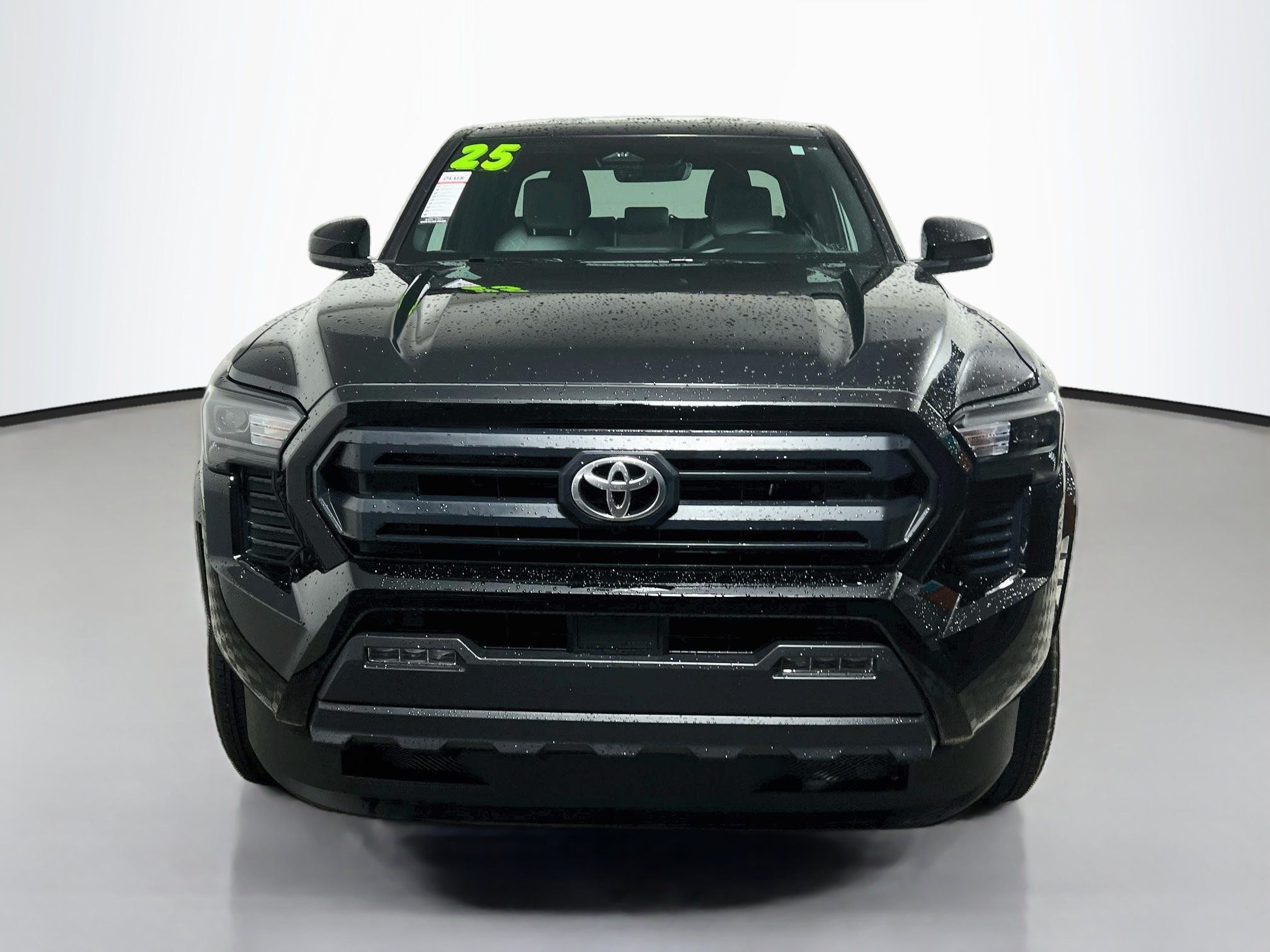 Used 2025 Toyota Tacoma SR5 AWD/4WD image 10