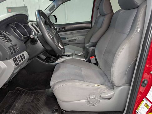 Used 2012 Toyota Tacoma 4x4 Double Cab image 4