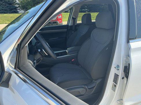 New 2025 Hyundai Palisade SE image 9