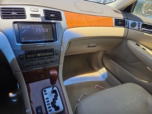 Used 2005 Lexus ES 330 FWD image 15