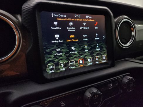 Used 2018 Jeep Wrangler Unlimited Sahara image 42