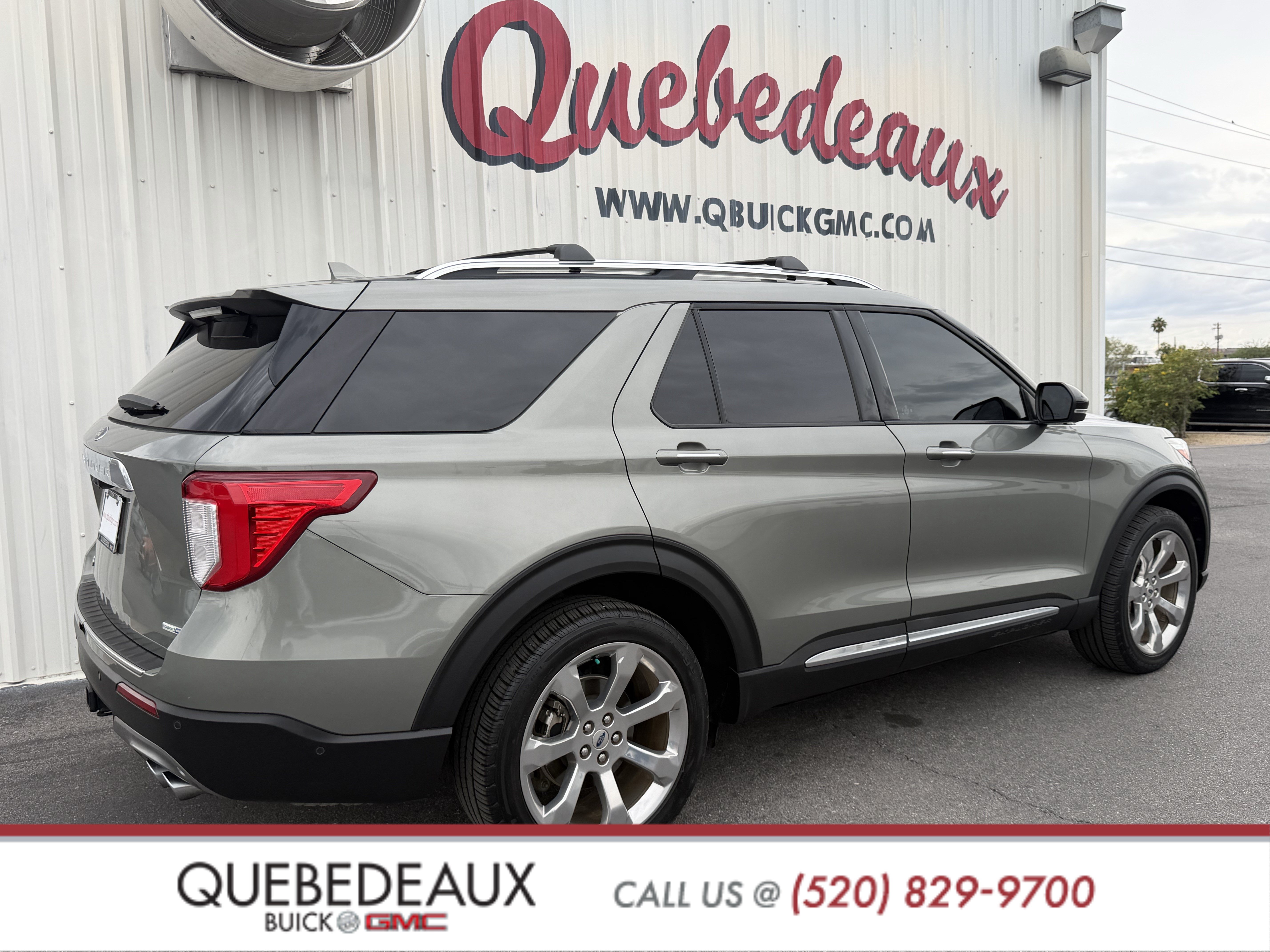 Used 2020 Ford Explorer Platinum w/ Premium Technology Package AWD/4WD image 5