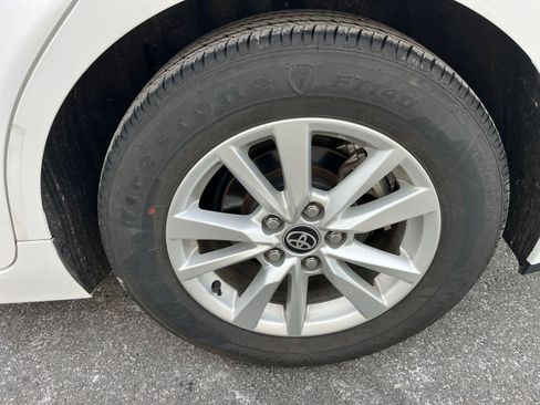 Used 2025 Toyota Camry LE image 29