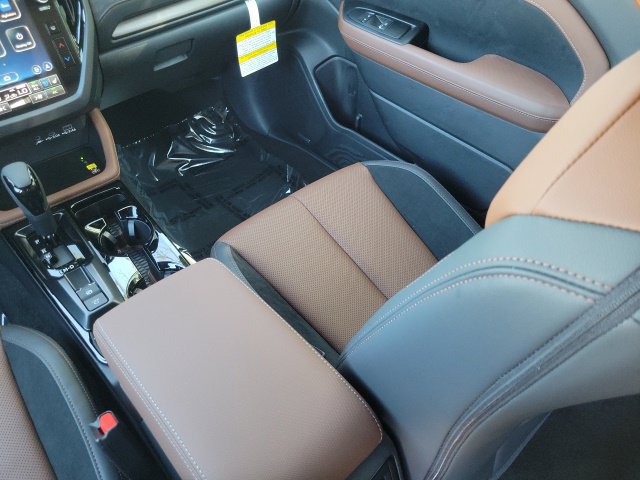 New 2026 Subaru Forester Touring AWD/4WD image 12