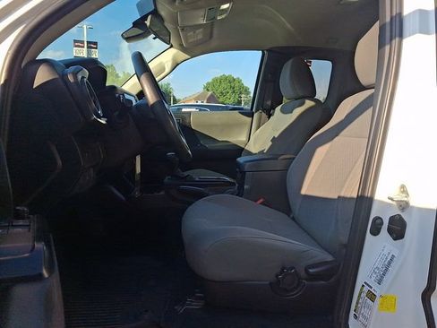 Used 2021 Toyota Tacoma SR w/ SR Convenience Package AWD/4WD image 13