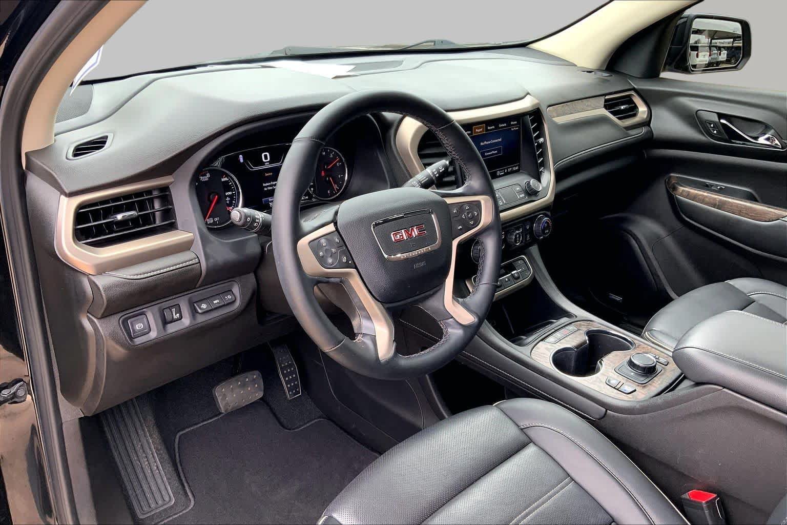 Used 2023 GMC Acadia Denali w/ Black Diamond Edition AWD/4WD image 16
