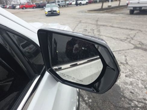 Used 2023 Chevrolet Tahoe Premier image 7