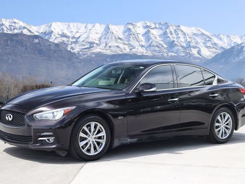 Used 2016 INFINITI Q50 Premium w/ 2.0T Premium Plus Package AWD/4WD image 2