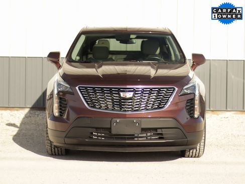 Certified 2023 Cadillac XT4 Luxury w/ Cold Weather Package image 2