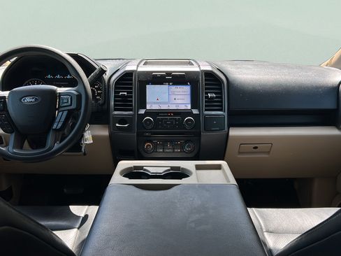 Used 2017 Ford F150 XLT w/ Equipment Group 301A Mid RWD image 16
