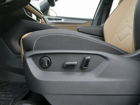 Used 2026 Volkswagen Atlas SE AWD/4WD image 6