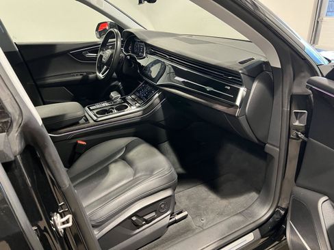 Used 2023 Audi Q8 Premium Plus w/ Premium Plus Package AWD/4WD image 43