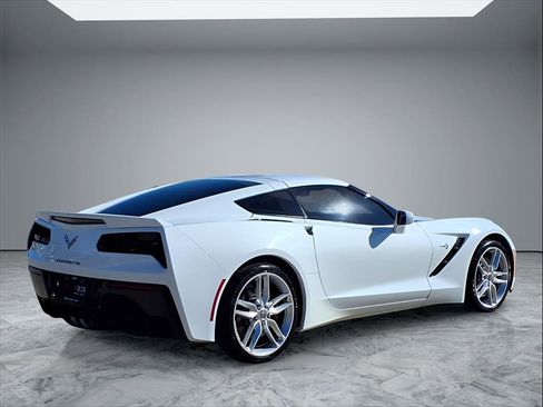 Used 2014 Chevrolet Corvette Stingray Coupe w/ Battery Protection Package image 7