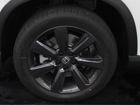 New 2025 Honda Pilot Sport image 33