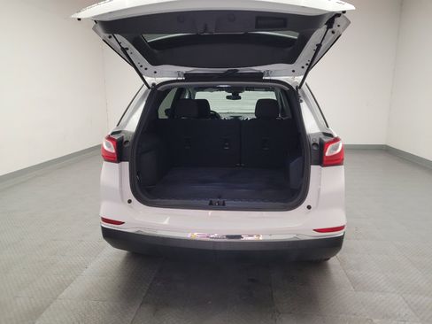 Used 2021 Chevrolet Equinox LT AWD/4WD image 29