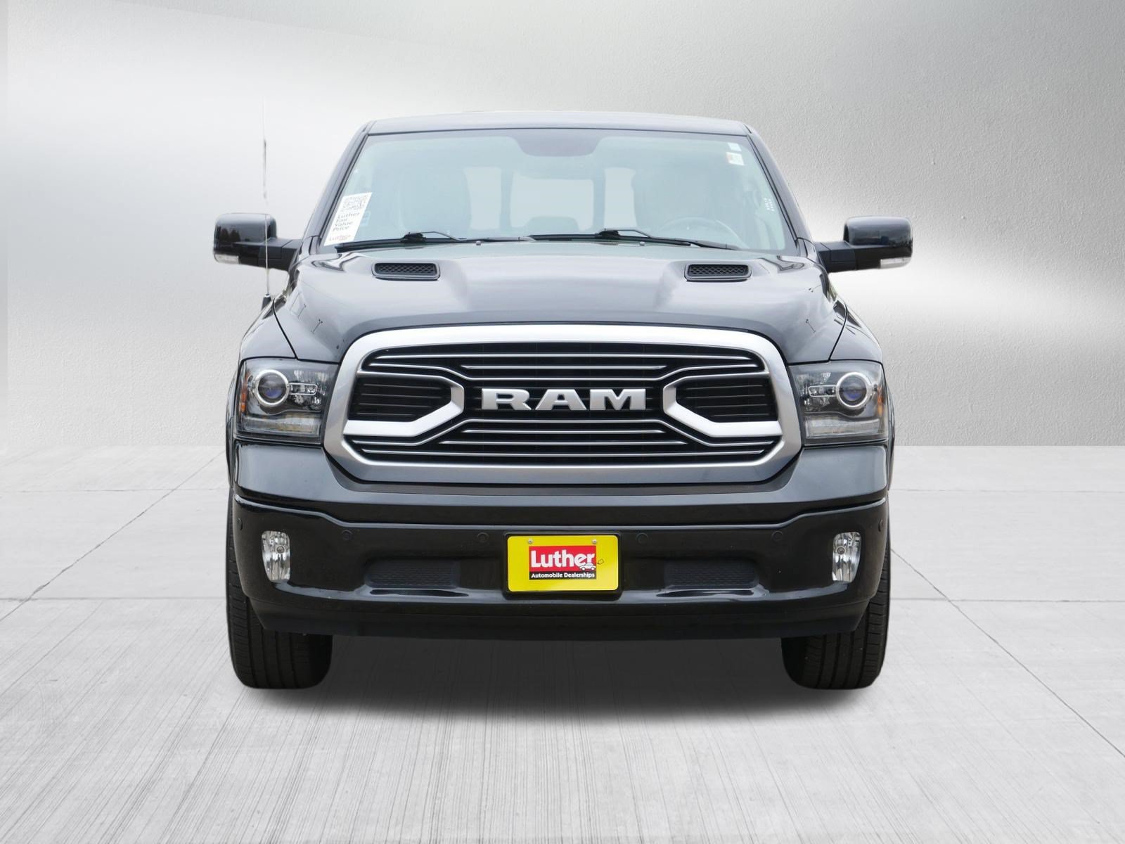 Used 2018 RAM 1500 Limited AWD/4WD image 2