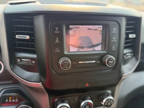 Used 2021 RAM 2500 Tradesman w/ Chrome Appearance Group AWD/4WD image 21