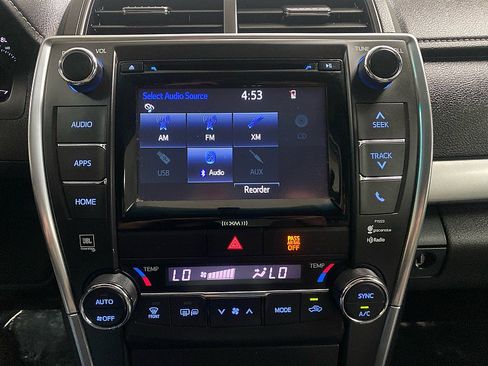 Used 2017 Toyota Camry XSE image 19