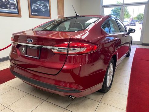 Used 2017 Ford Fusion S image 5