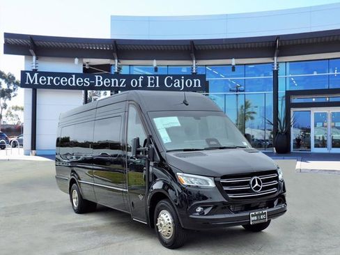 New 2025 Mercedes-Benz Sprinter 3500 image 3