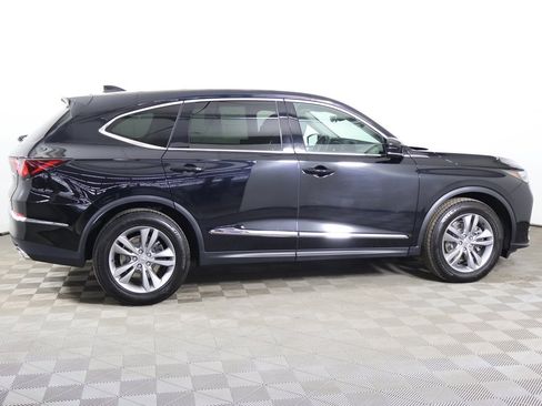 Used 2025 Acura MDX SH-AWD image 18