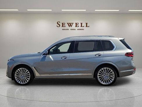 Certified 2026 BMW X7 xDrive40i AWD/4WD image 2