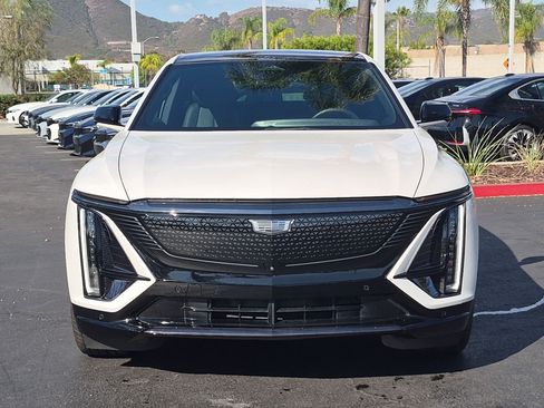 Used 2024 Cadillac Lyriq Sport RWD image 3