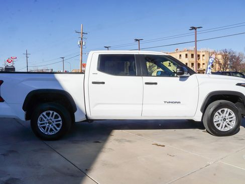 Used 2024 Toyota Tundra SR5 w/ SR5 Convenience Package image 9