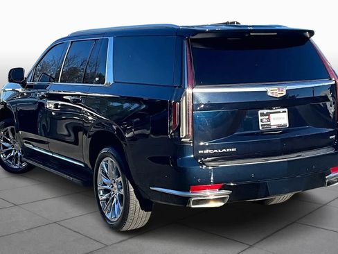 Used 2023 Cadillac Escalade ESV Premium Luxury image 12