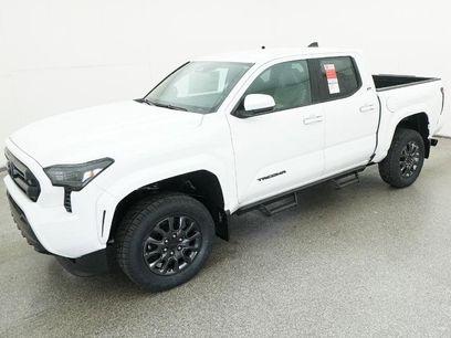 New 2025 Toyota Tacoma SR5