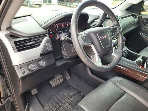 Used 2016 GMC Yukon SLT w/ Open Road Package AWD/4WD image 30