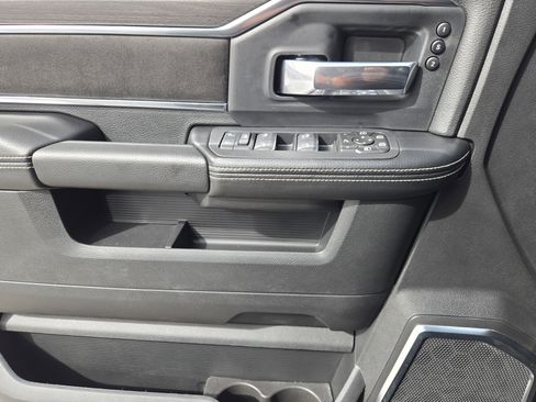 New 2026 RAM 2500 Laramie w/ Sport Appearance Package AWD/4WD image 19